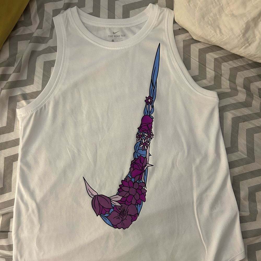 Women’s Nike Floral Swoosh Tank Top